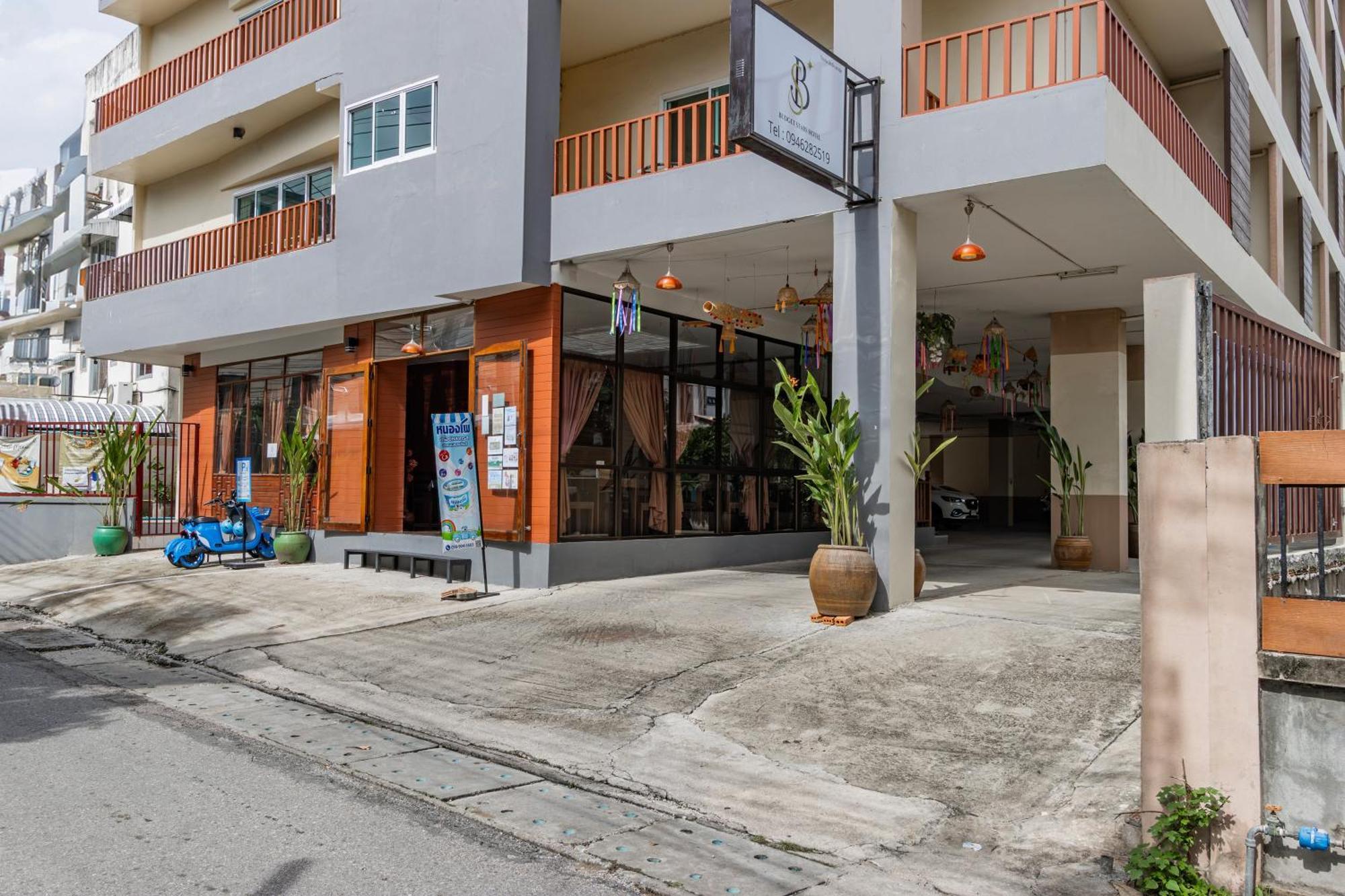 Budget Stars Hotel Chiang Mai — Photos 3